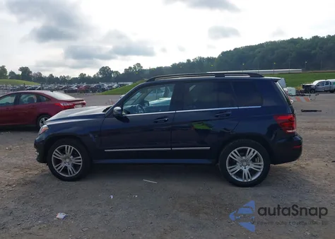 2015 Mercedes-Benz Glk 350 4Matic z USA, uszkodzony, nr VIN WDCGG8JB6FG435835